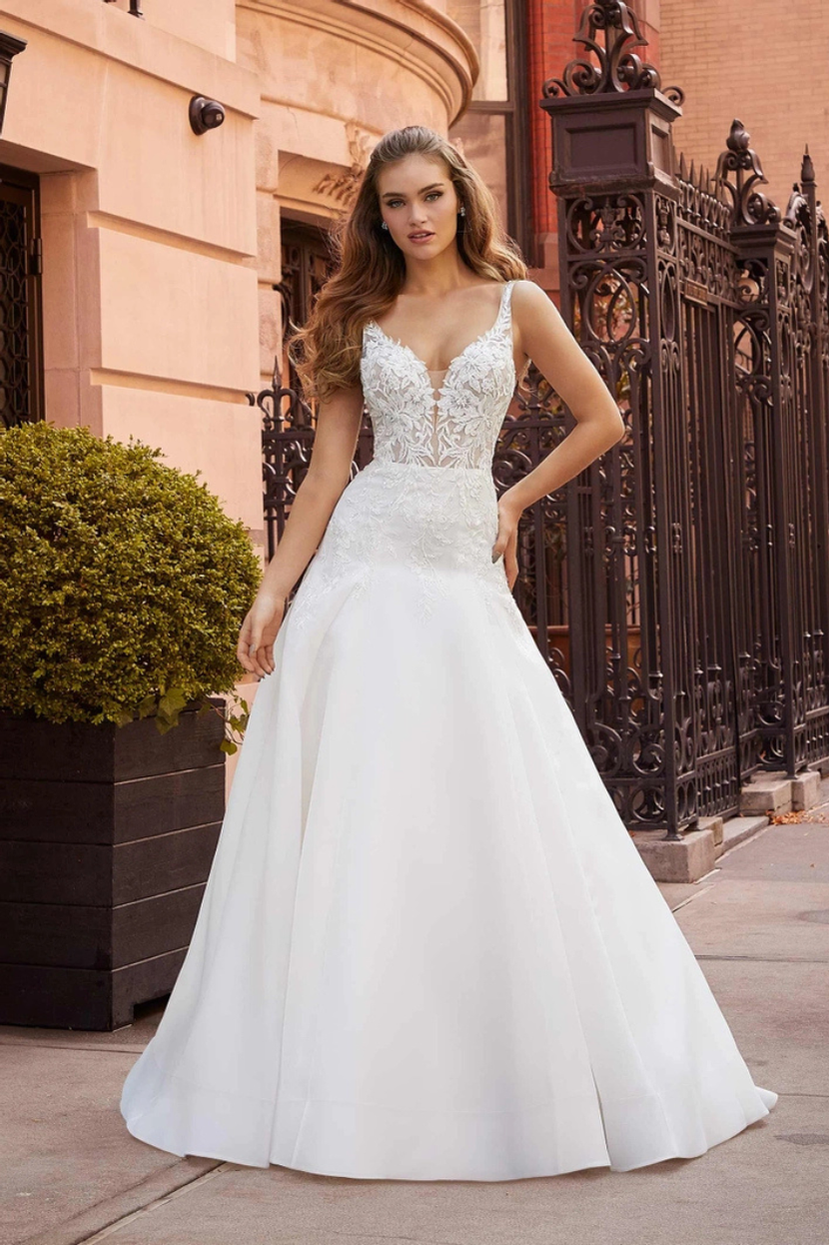 Brautkleid A-011 Willow A-Linie V-Ausschnitt Chiffon