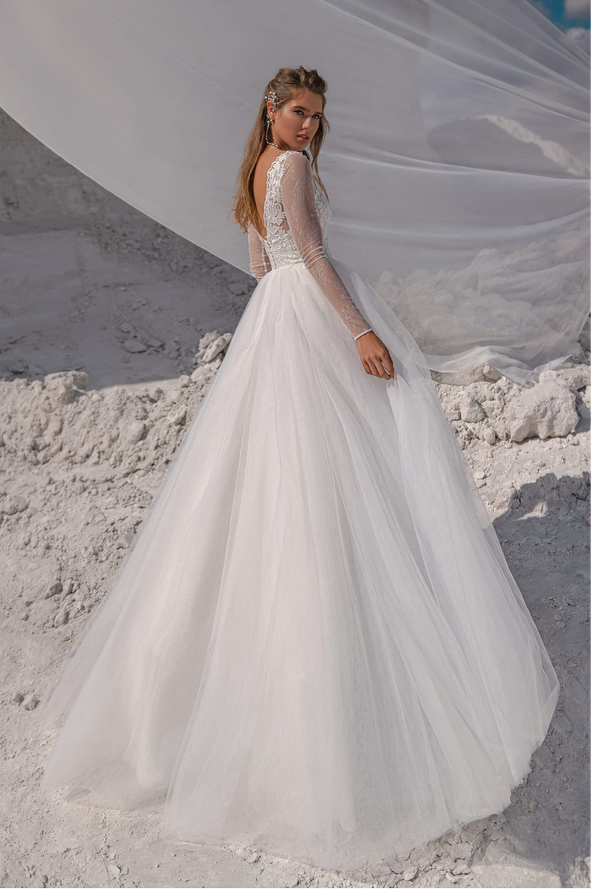 Brautkleid V-1-Verleih Rückenansicht tiefer V-Rücken