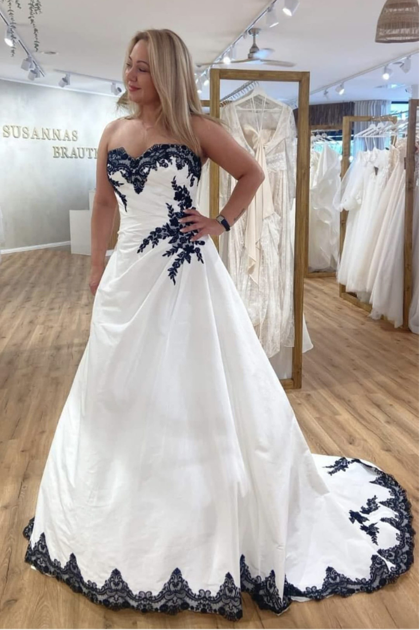 Brautkleid V-11-Verleih A-Linie trägerlos schwarze Spitze