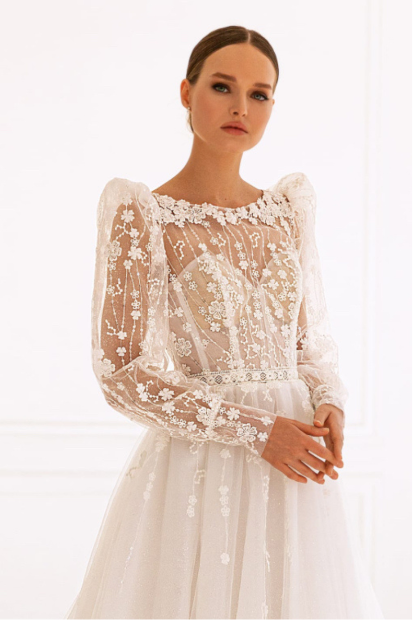 Nahaufnahme Oberteil Brautkleid V-3-Verleih runder Ausschnitt