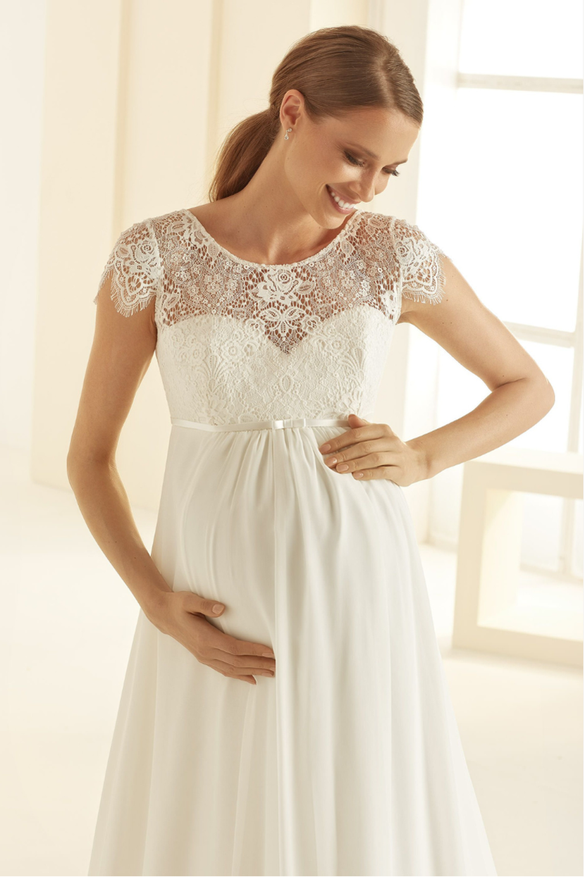 Verleih Umstandsbrautkleid V-9, Detail Spitze, A-Linie