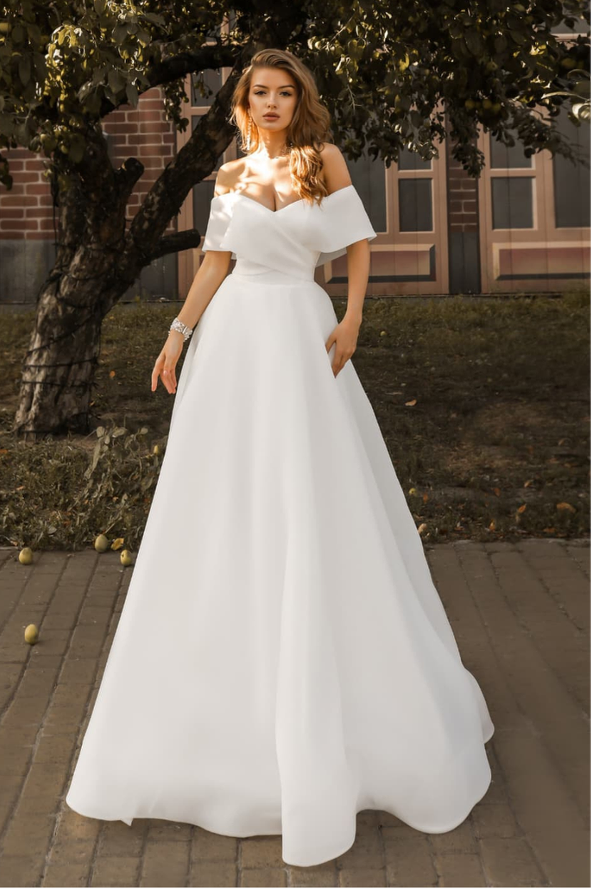 Brautkleid FEDER A-Linie schulterfrei Wickeloptik