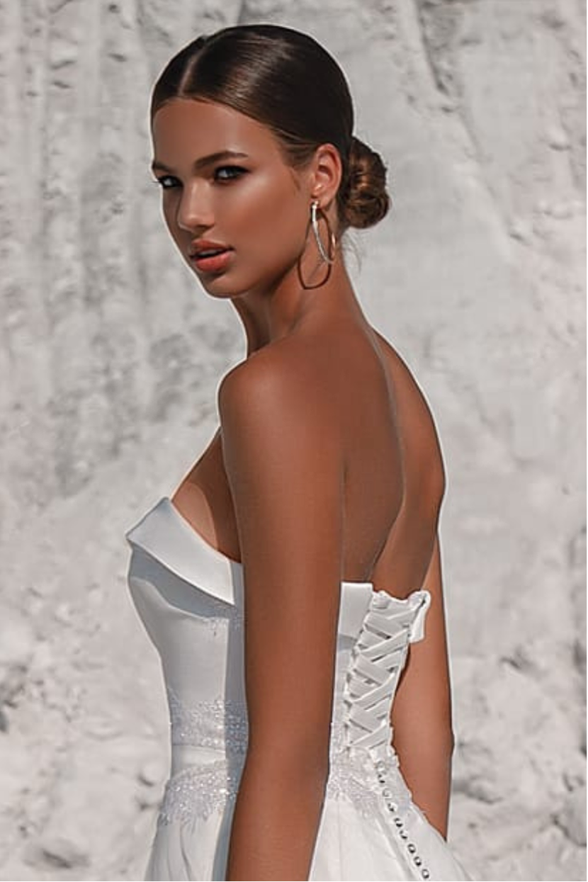 Brautkleid FF-002, Fit and Flare, Rücken, Detail Spitze.