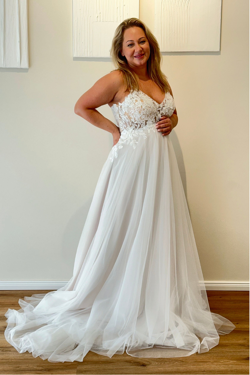 Brautkleid Sandra Schwangerschaft Brautmode Bauchansicht