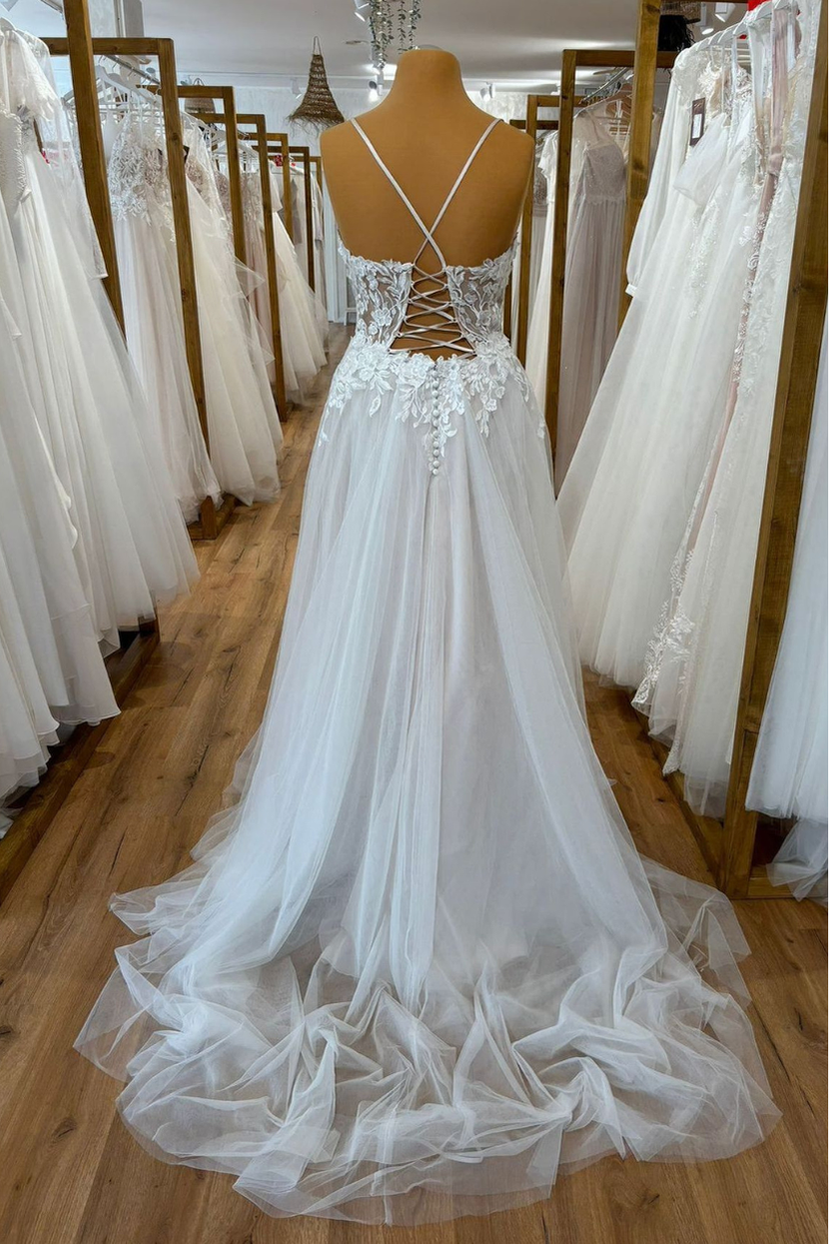 Umstands Brautkleid Sandra V-Ausschnitt Rückansicht, Spitze