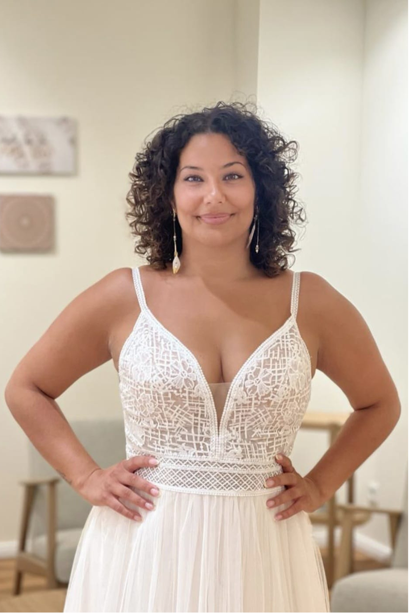 Brautkleid V-99-Verleih Curvy Rückenansicht tiefer V-Rücken Spaghetti-Träger